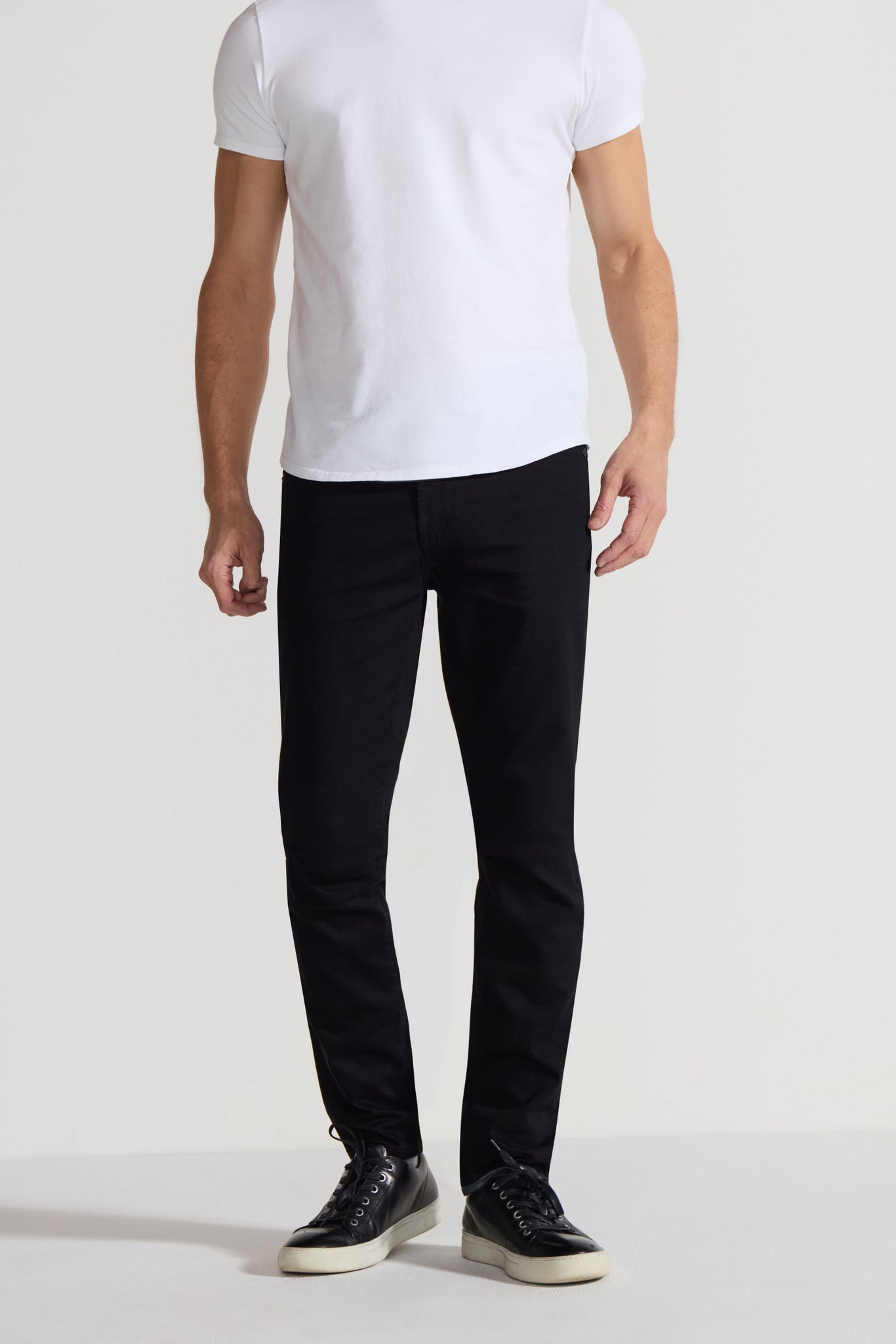 MONFRERE-brando-parisian-luxe-noir