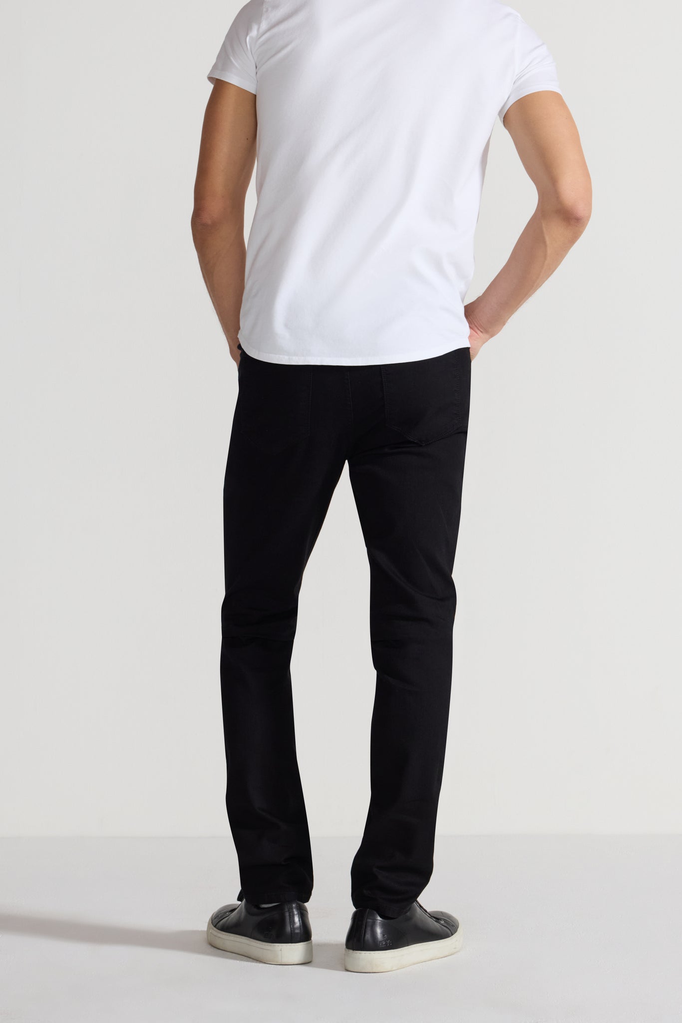 MONFRERE-brando-parisian-luxe-noir