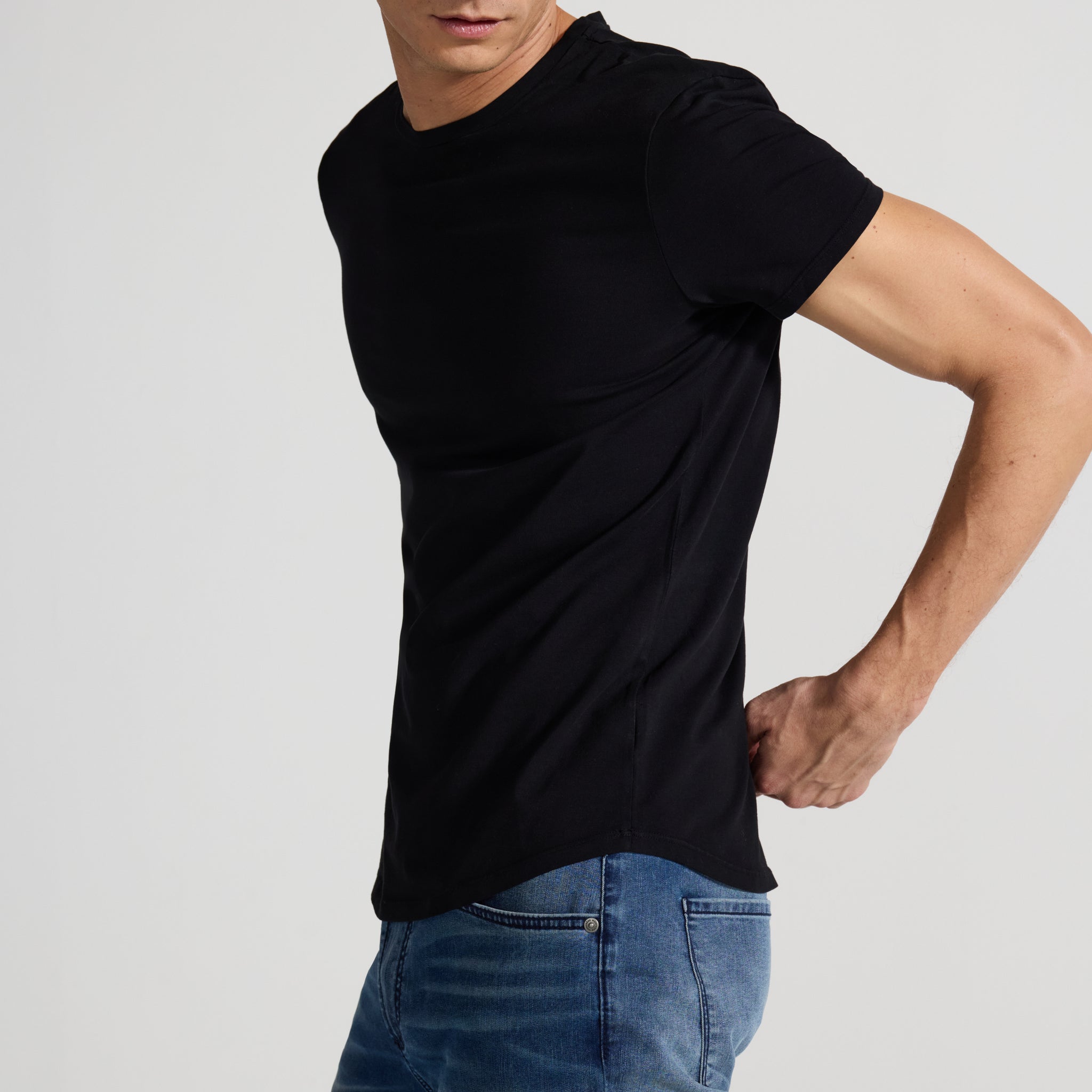 MONFRERE-dann-shirt-noir