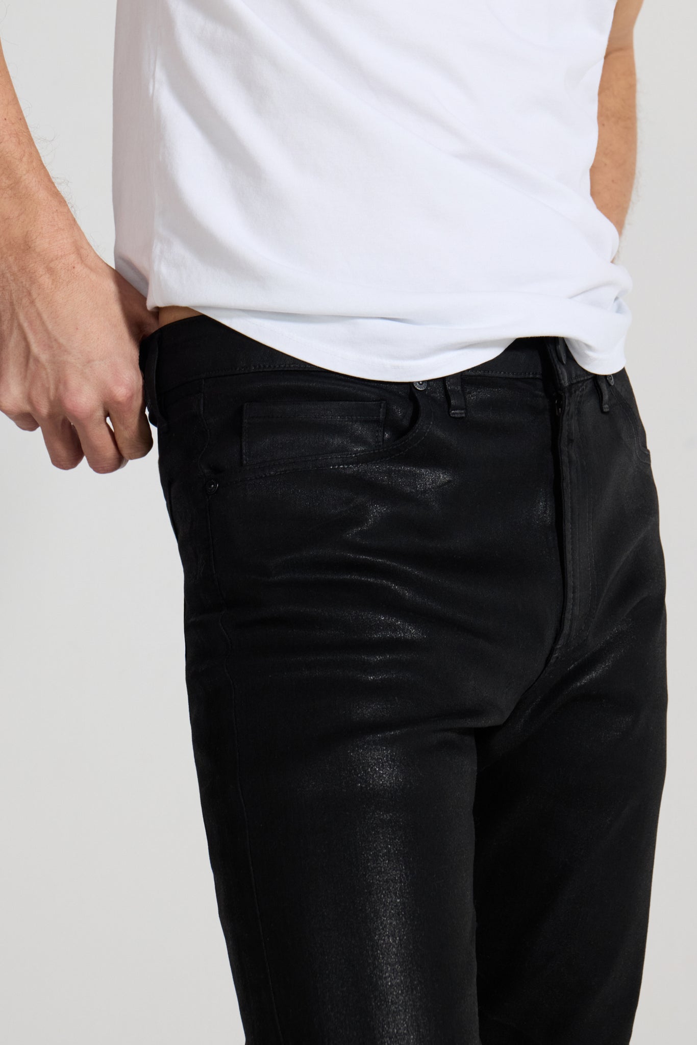 MONFRERE-greyson-coated-noir