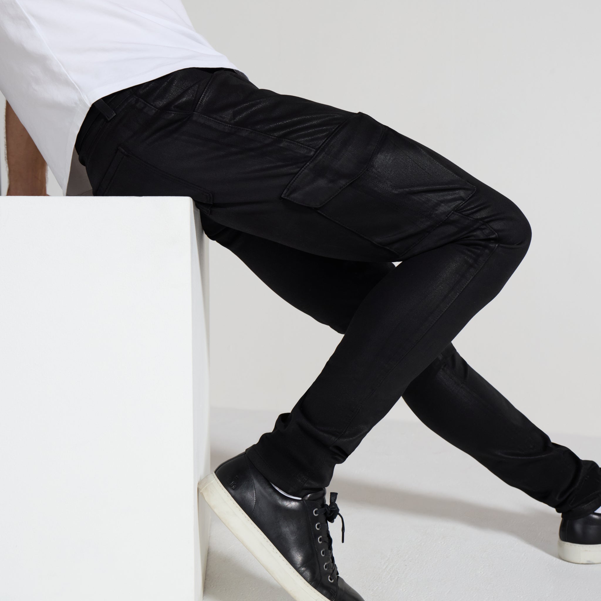 MONFRERE-preston-coated-noir